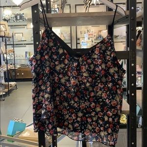 NWT! Floral tank